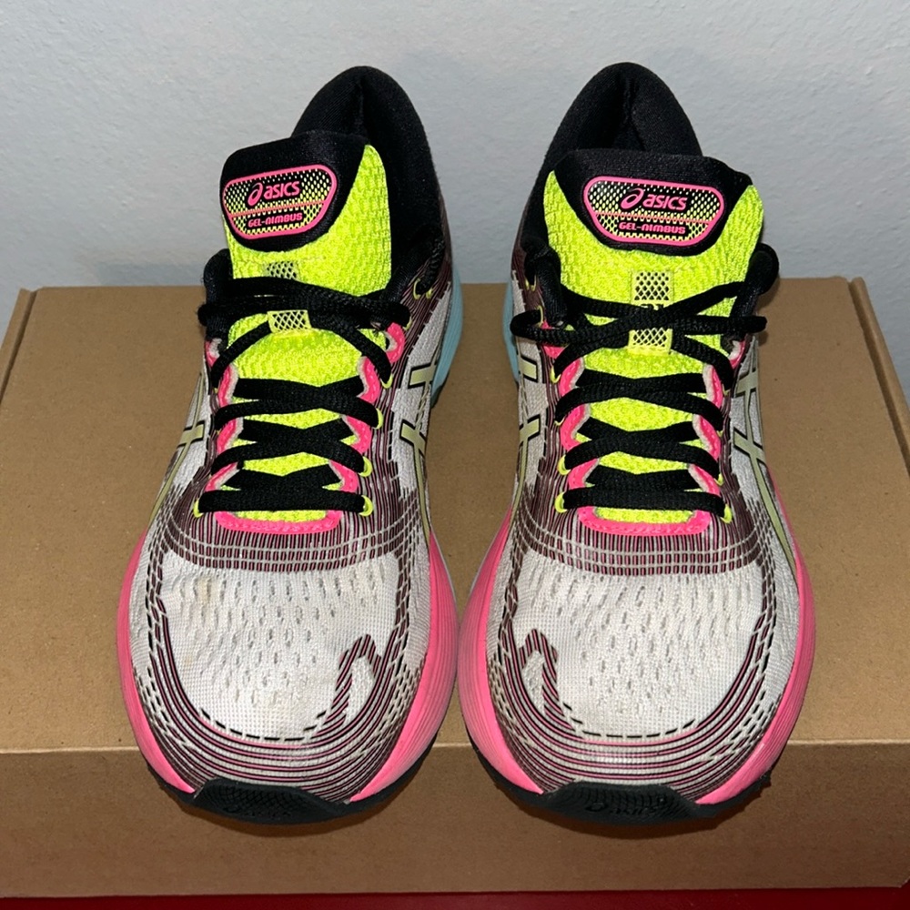 ASICS Gel Nimbus 21  Size 6.5 - Traction in tact w/clean upper from light use
